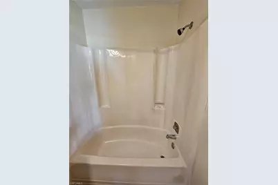 8101 Country Rd #201, Fort Myers, FL 33919 - Photo 26