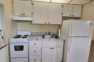 8101 Country Rd, Fort Myers, FL 33919 - Photo 8
