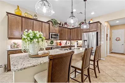 2875 Sunset Pointe Cir E, Cape Coral, FL 33914 - Photo 6