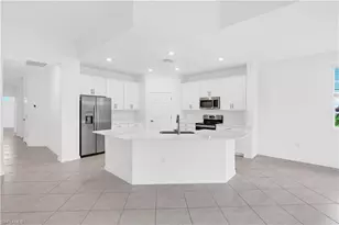 12061 Santaluz Dr, Fort Myers, FL 33913 - Photo 18