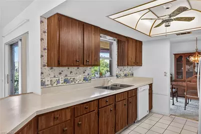 1146 SE 18th St, Cape Coral, FL 33990 - Photo 12