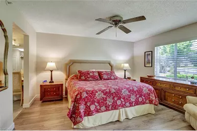 9900 Sunset Cove Ln #114, Fort Myers, FL 33919 - Photo 10