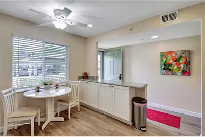 9900 Sunset Cove Ln #114, Fort Myers, FL 33919 - Photo 4
