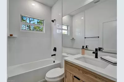 918 Eisenhower Blvd, Lehigh Acres, FL 33974 - Photo 10