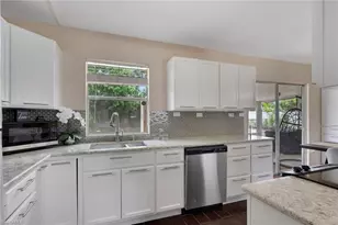 621 SW 29th Terrace, Cape Coral, FL 33914 - Photo 6