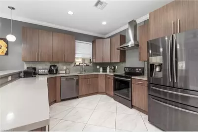 2360 Burton Ave, Fort Myers, FL 33907 - Photo 4