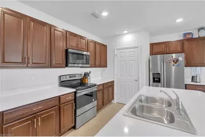 511 SW 26th Ave, Cape Coral, FL 33991 - Photo 28