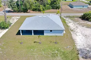 3594 NE 9th Pl, Cape Coral, FL 33909 - Photo 32