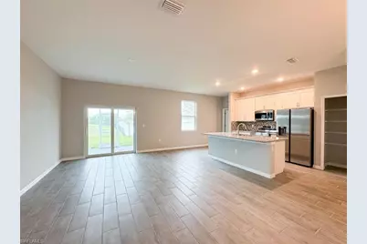 512 NW 25th Ave, Cape Coral, FL 33993 - Photo 10
