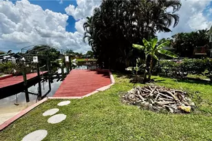 303 Georgia Ave, Fort Myers, FL 33905 - Photo 8