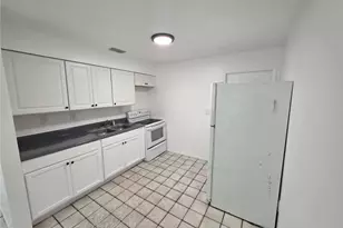 5426 Sago Ave, Fort Myers, FL 33907 - Photo 4