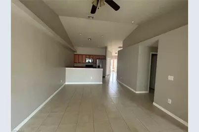 527 SE 6th Pl #523, Cape Coral, FL 33990 - Photo 2