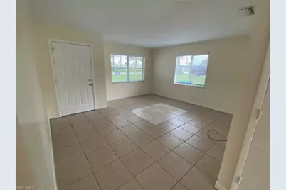 606 Hancock Bridge Pkwy, Cape Coral, FL 33990 - Photo 4