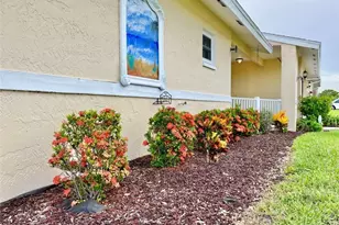 2314 SE 18th Pl, Cape Coral, FL 33990 - Photo 4