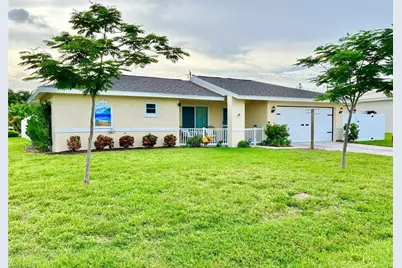 2314 SE 18th Pl, Cape Coral, FL 33990 - Photo 2