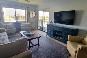 11250 Caravel Cir, Fort Myers, FL 33908 - Photo 8