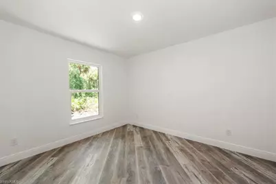 414 Cleveland Ave, Lehigh Acres, FL 33972 - Photo 28