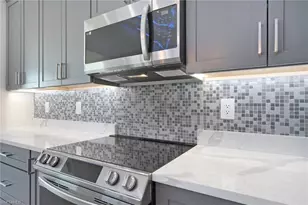1426 SE 43rd Terrace, Cape Coral, FL 33904 - Photo 20