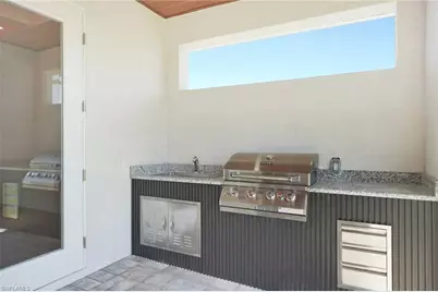 1426 SE 43rd Ter, Cape Coral, FL 33904 - Photo 10