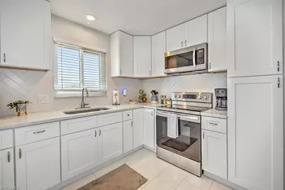 1817 SW 40th St, Cape Coral, FL 33914 - Photo 10