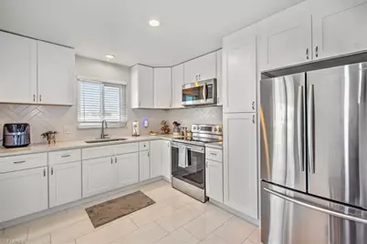 1817 SW 40th St, Cape Coral, FL 33914 - Photo 8
