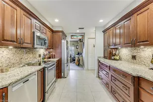 1820 SW 51st St, Cape Coral, FL 33914 - Photo 10