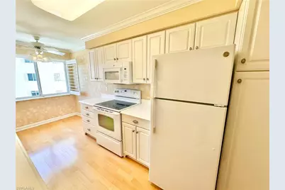 3420 Gulf Shore Blvd N #43, Naples, FL 34103 - Photo 6