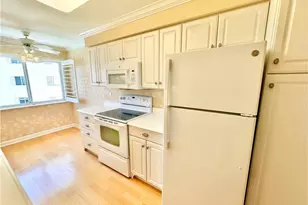 3420 Gulf Shore Blvd N, Naples, FL 34103 - Photo 6