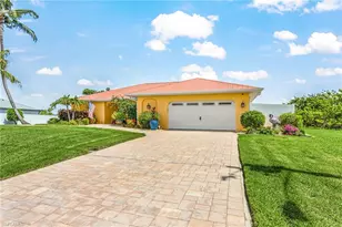1205 NE 11th Terrace, Cape Coral, FL 33909 - Photo 2