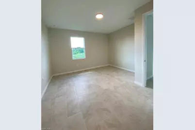 738 Gretchen Ave S, Lehigh Acres, FL 33973 - Photo 6