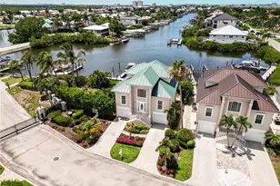 12205 Siesta Dr, Fort Myers Beach, FL 33931 - Photo 4