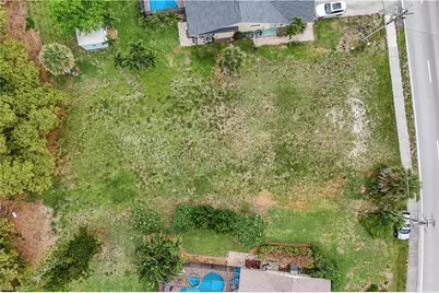 4524 Country Club Blvd, Cape Coral, FL 33904 - Photo 4