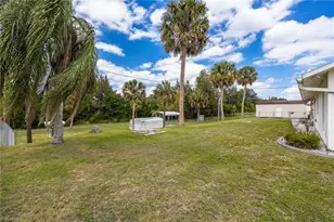 1159 Lock Ln, Moore Haven, FL 33471 - Photo 28