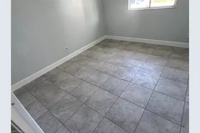 2027 Eloise Cir, North Fort Myers, FL 33917 - Photo 6
