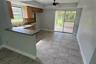 2027 Eloise Cir, North Fort Myers, FL 33917 - Photo 2