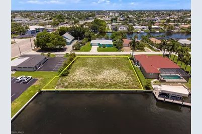 1612 SE 41st St, Cape Coral, FL 33904 - Photo 6