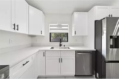 1513 NE 13th Ave, Cape Coral, FL 33909 - Photo 10
