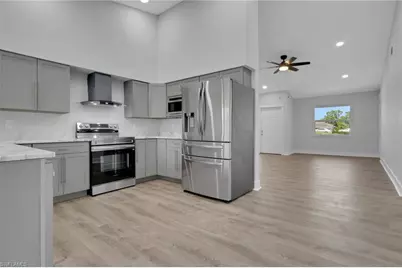 22/ 24 NW 15th Pl, Cape Coral, FL 33993 - Photo 8