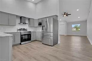 22/ 24 NW 15th Pl, Cape Coral, FL 33993 - Photo 8