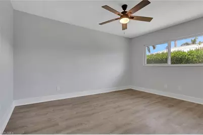 22/ 24 NW 15th Pl, Cape Coral, FL 33993 - Photo 16