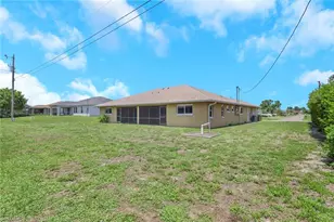 22/ 24 NW 15th Pl, Cape Coral, FL 33993 - Photo 24