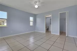 22/ 24 NW 15th Pl, Cape Coral, FL 33993 - Photo 38