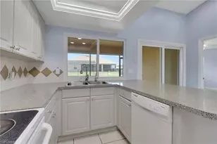 22/ 24 NW 15th Pl, Cape Coral, FL 33993 - Photo 36