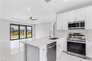 2716 Diplomat Pkwy W, Cape Coral, FL 33993 - Photo 14