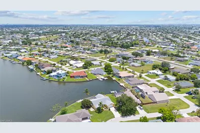 102 SW 9th St, Cape Coral, FL 33991 - Photo 42