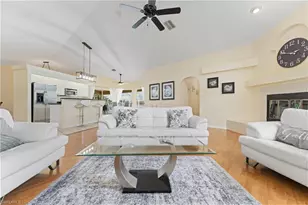 102 SW 9th St, Cape Coral, FL 33991 - Photo 12