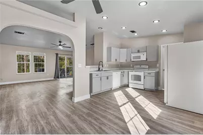 1505 E 15th St, Lehigh Acres, FL 33972 - Photo 8