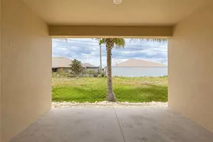 4035 SW 8th Pl, Cape Coral, FL 33914 - Photo 14