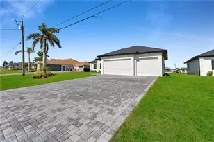 2712 NW 41st Ave, Cape Coral, FL 33993 - Photo 2