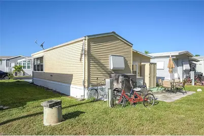 271 Caravan Cir, North Fort Myers, FL 33903 - Photo 18